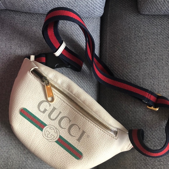 Small Gucci belt bag with box - Picture 1 of 3
